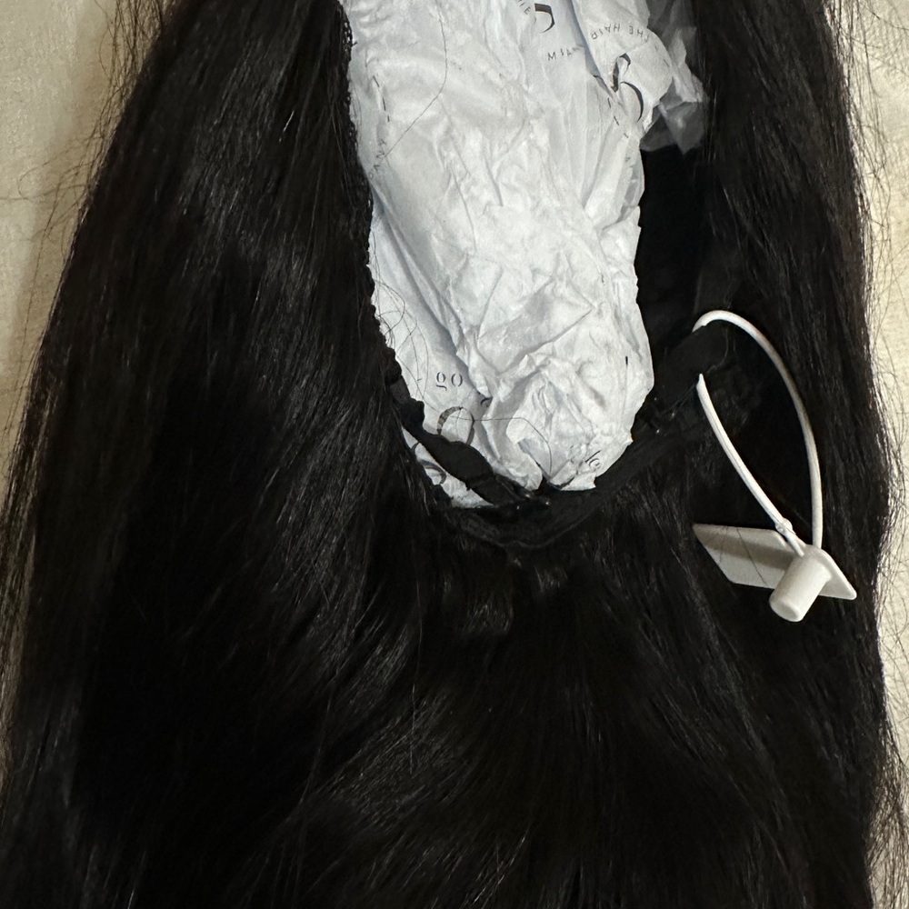 Jolie Deep Curly Half Wig - Jet Black - Picture 5 of 7